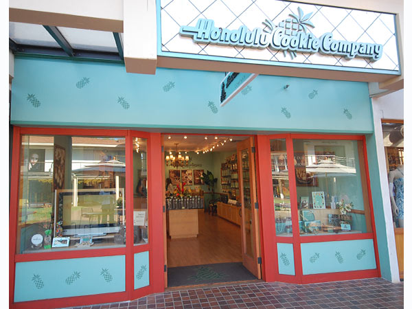 Whalers store front in Maui